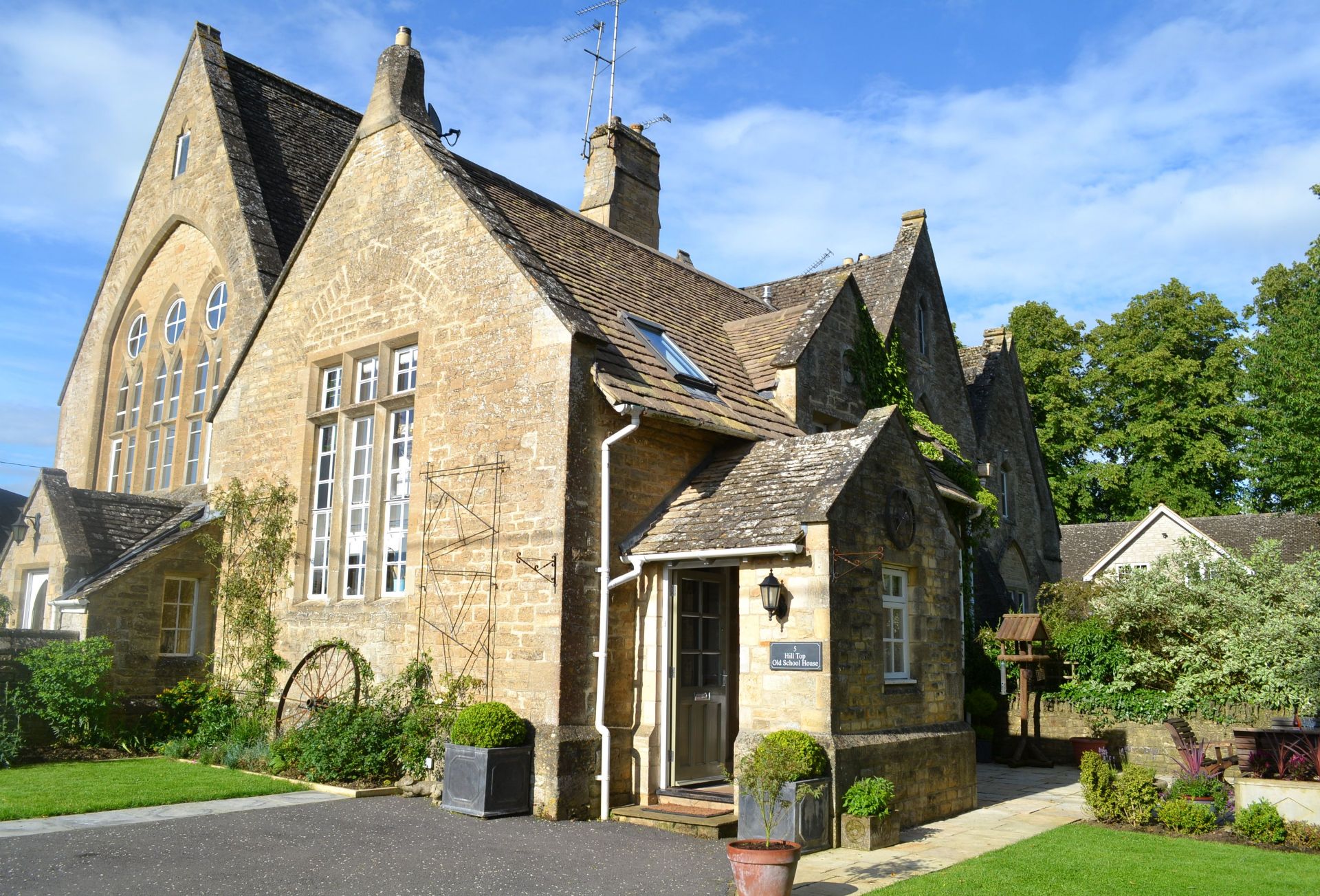 Old School House is located in Milton-under-Wychwood