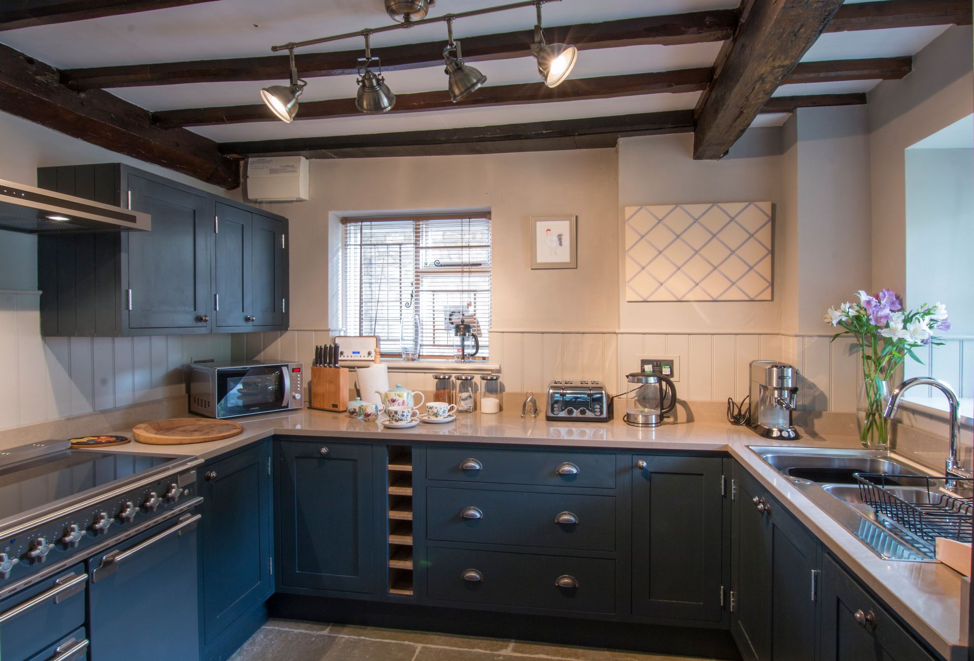 Sherborne House sleeps 4