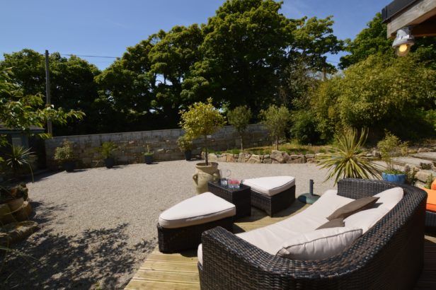 Blue Water Barn is located in Trereife