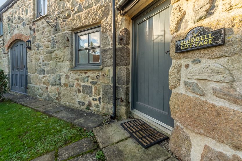 Bluebell Cottage - Gonwin Manor sleeps 4