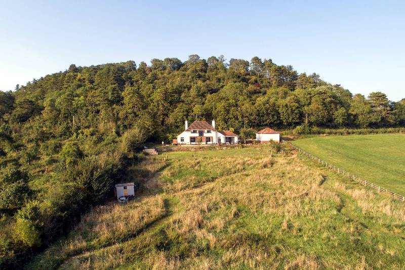 Decoy Farm House is in Somerton, Somerset