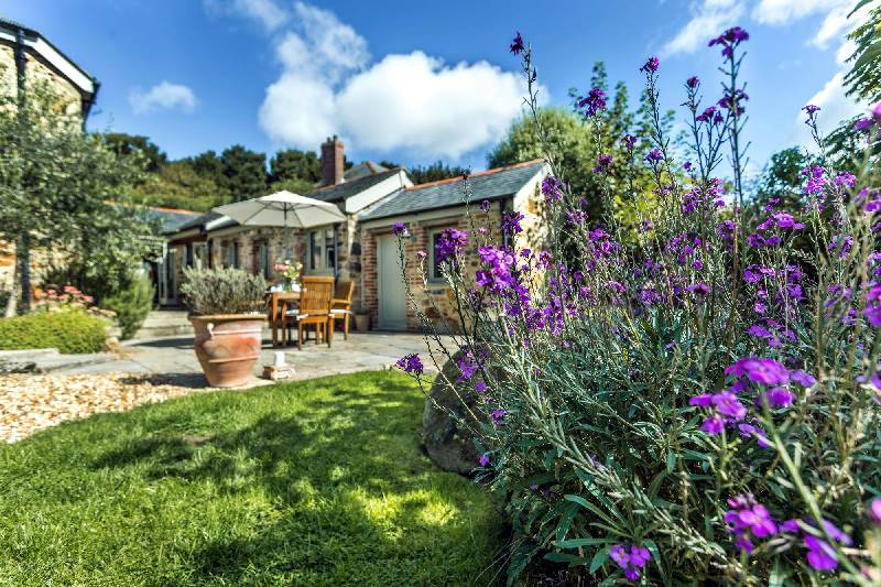 Old Pear Tree Barn is located in Newquay