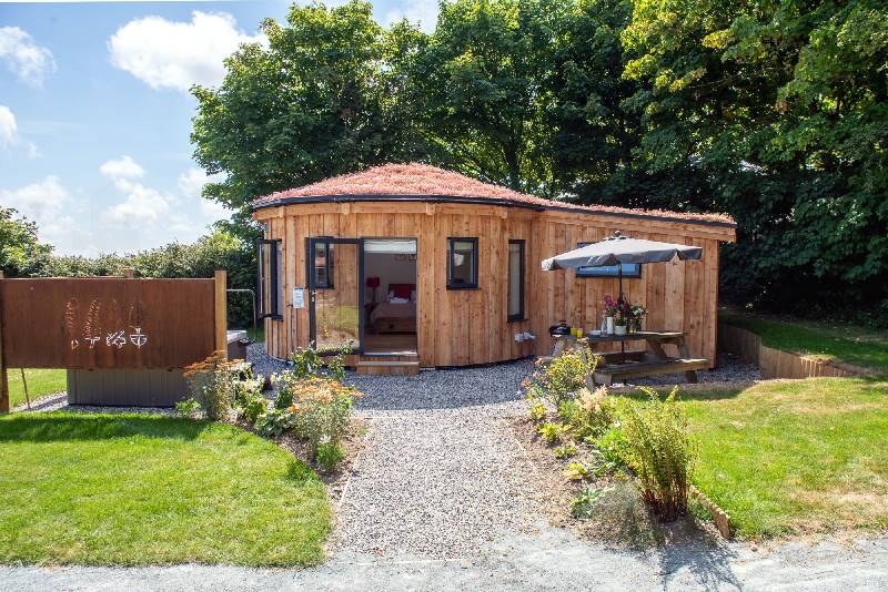 Flow Roundhouse, East Thorne price range is 390 - £ 1599