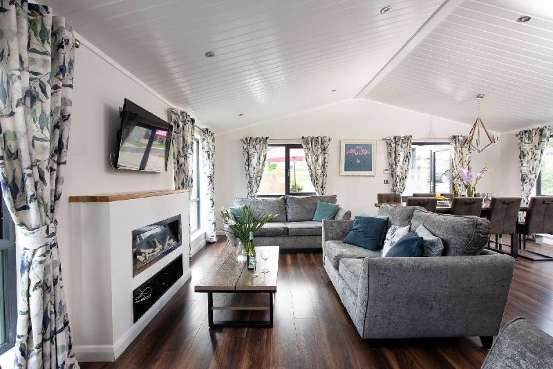 Foxglove Lodge, 31 Roadford Lake Lodges price range is 540 - £ 2499