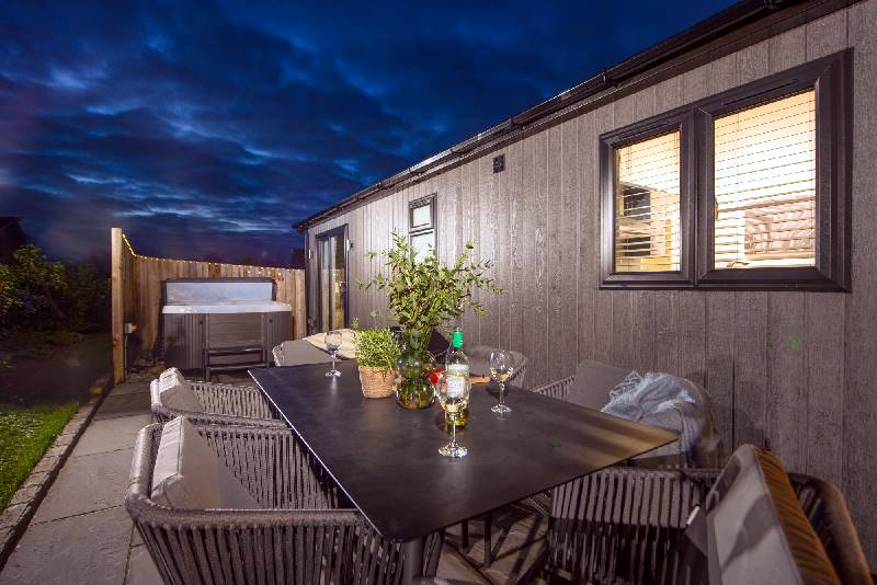 Hazel Lodge, 27 Roadford Lake Lodges price range is 479 - £ 1849