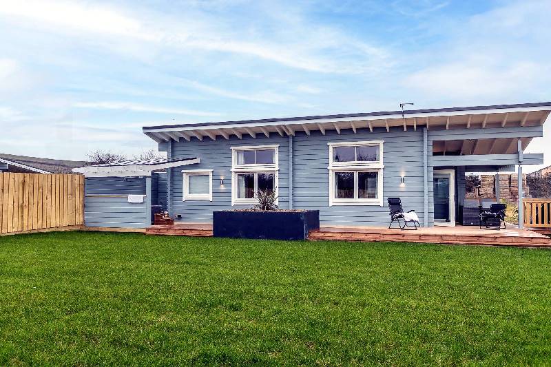 Middle Thorne, Great Field Lodges is in Braunton, Devon