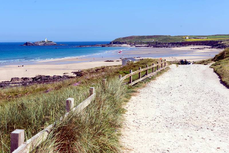 The Surf House, Gwithian Towans is in Gwithian, Cornwall