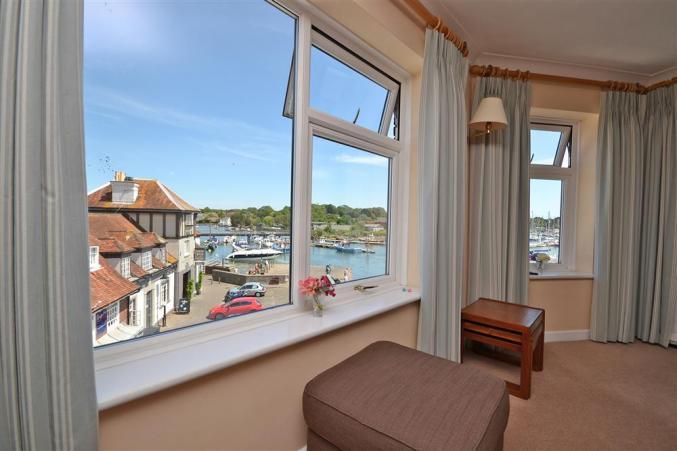 8 Admirals Court is in Lymington, Hampshire