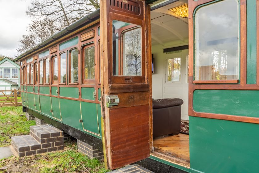 The Railway Carriage sleeps 2