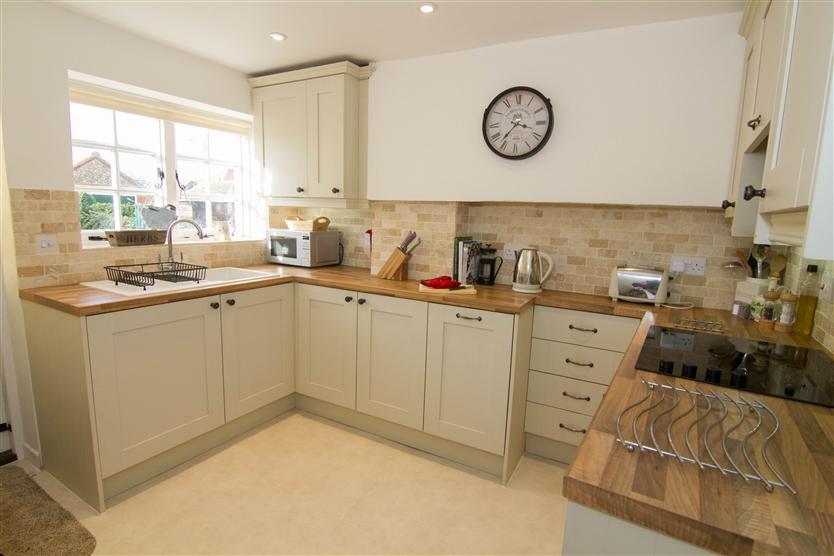 Three Tuns Cottage sleeps 4