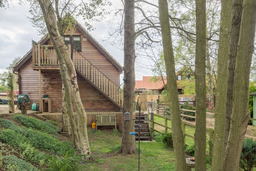 Lakeside Boat House is located in Pentney