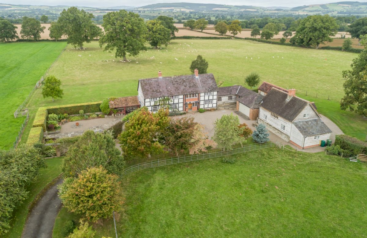 Bearwood House and Cottage