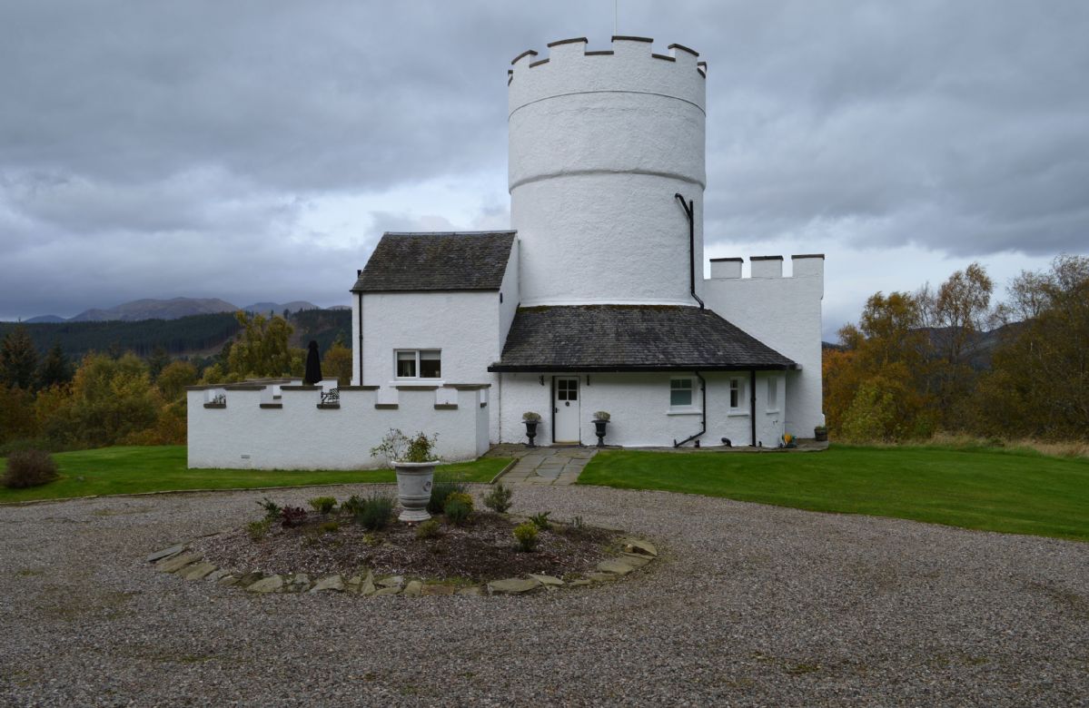 The White Tower of Taymouth Castle