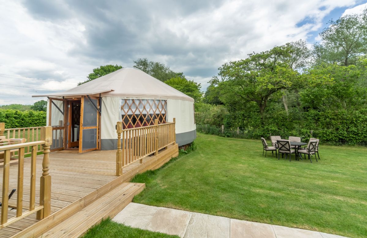 Willow Yurt sleeps 5