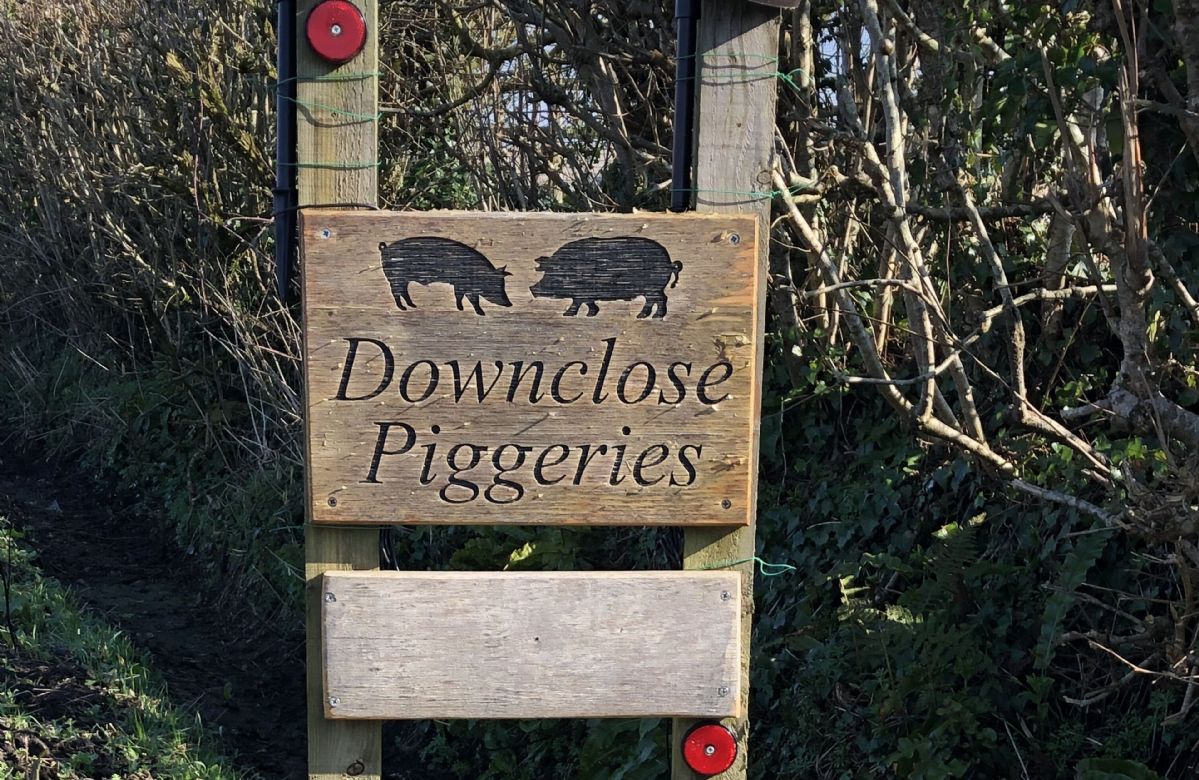 Downclose Piggeries sleeps 3