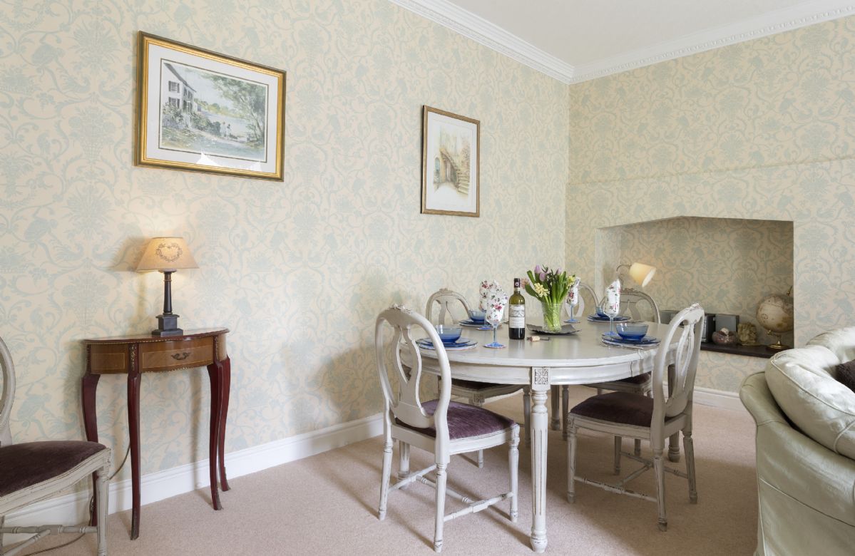 The Royal Crescent Garden Apartment sleeps 4