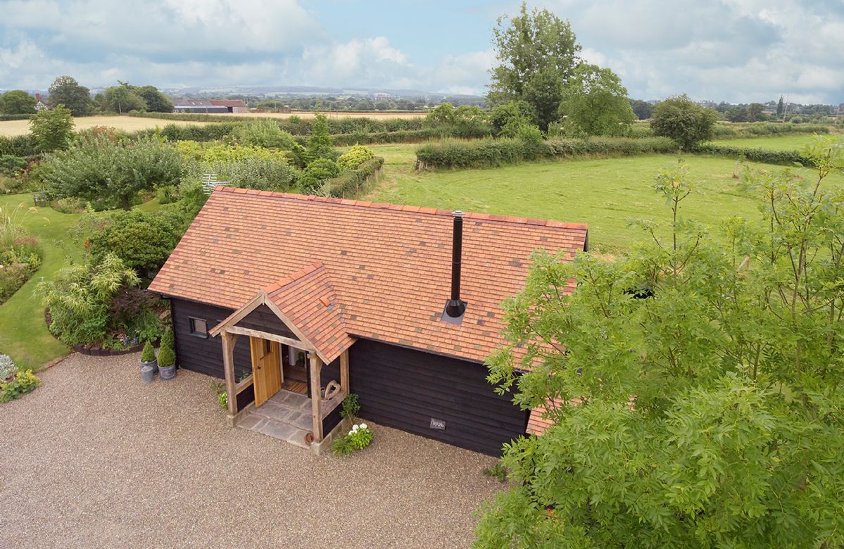 Broomers Barn is located in Richards Castle