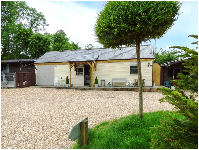 Longhouse Lodge