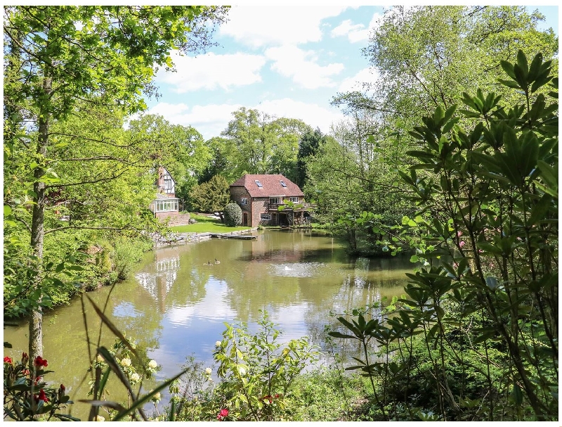 Miswells Cottages - Lake View