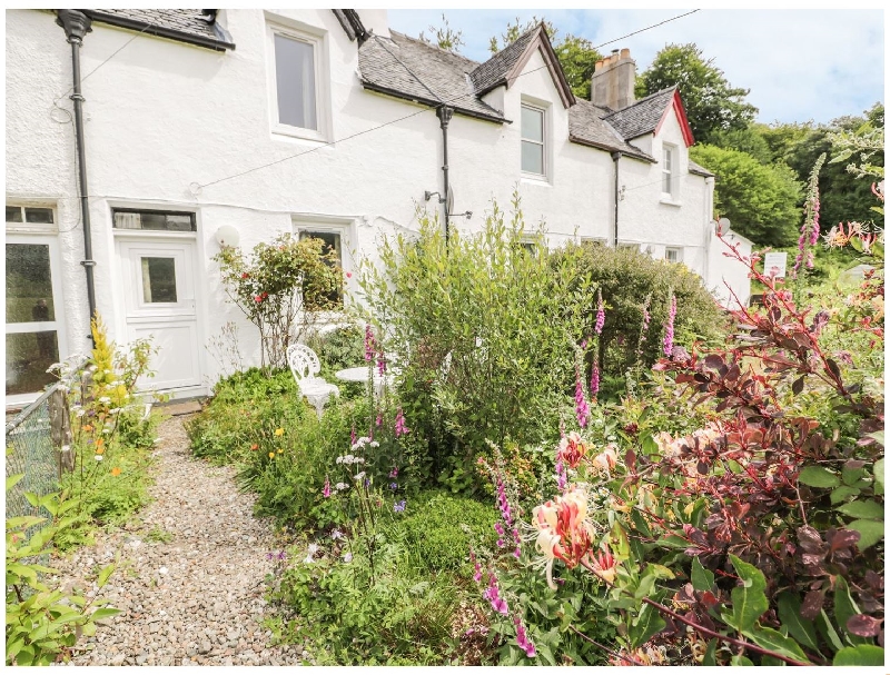 Crinan Canal Cottage No8