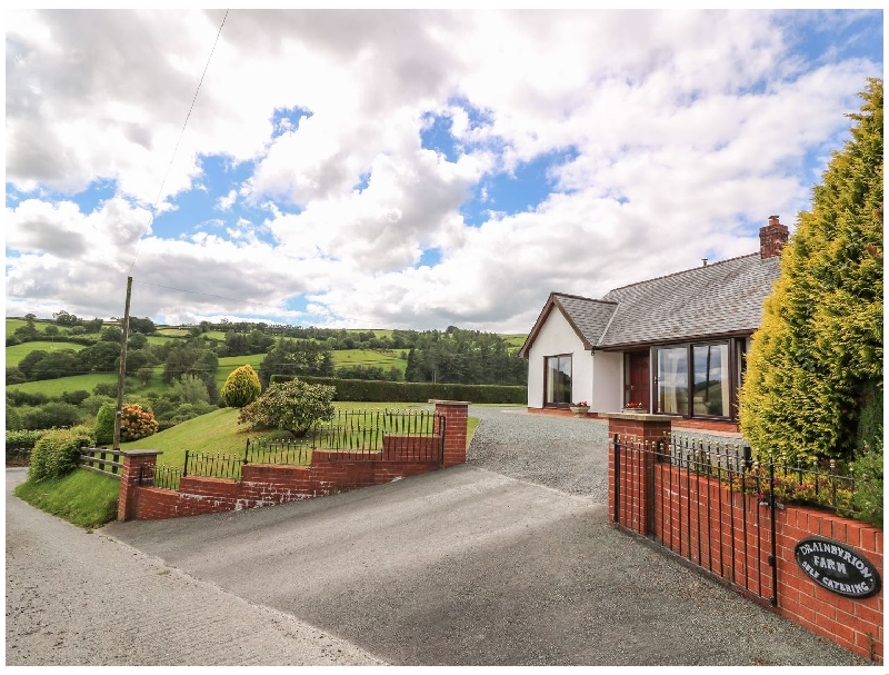 Drainbyrion Farm House