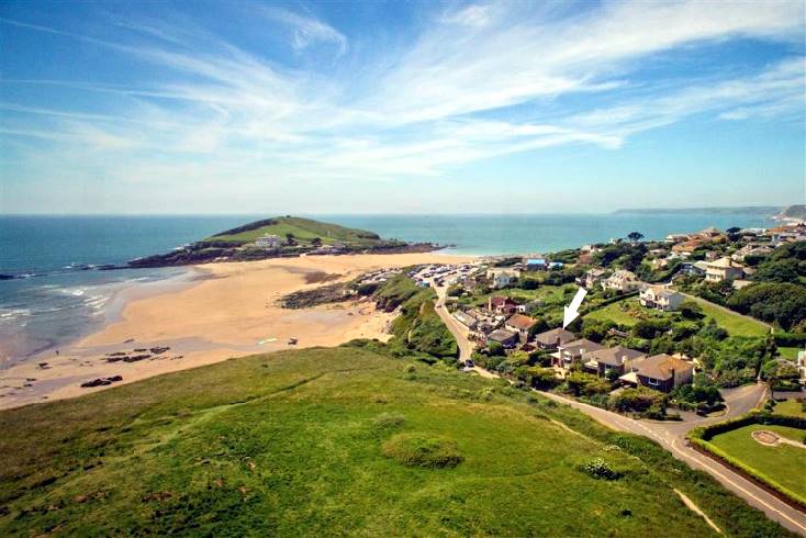 Pond House is in Bigbury-on-sea, Devon