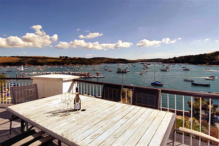 21 The Salcombe (Quarterdeck) sleeps 4