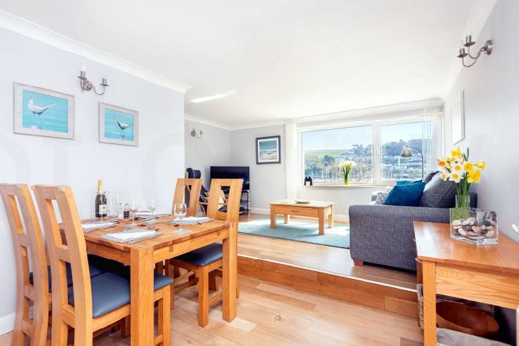 6 Mayflower Court sleeps 4