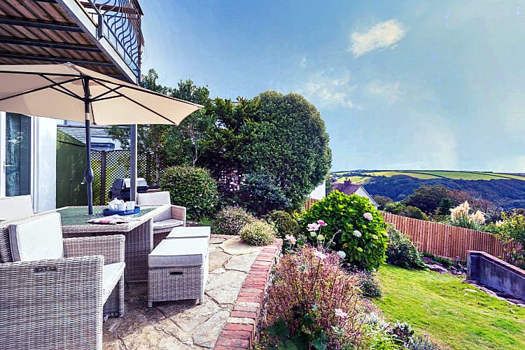 Sunny Ridge is located in Salcombe