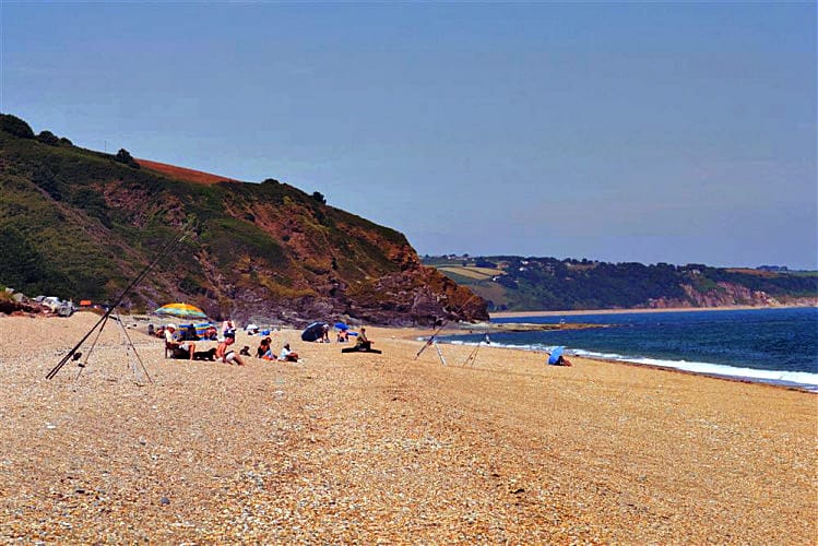 2 Beesands Cottages Images