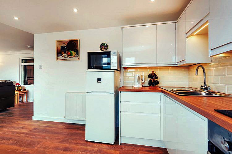 Lucerne Apartment is located in Lyme Regis