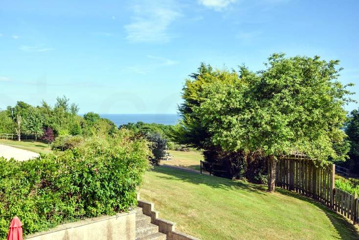 Fairfield Cottage is in Lyme Regis, Dorset