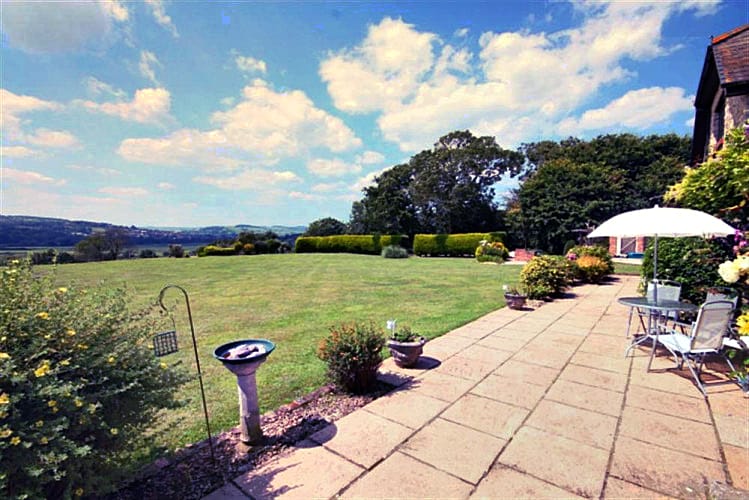 Boshill House is located in Lyme Regis