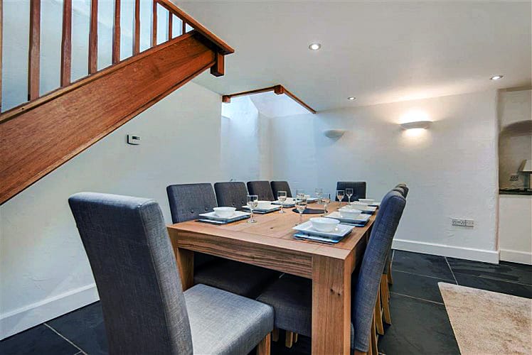 Revelstoke Park House Holiday Cottage