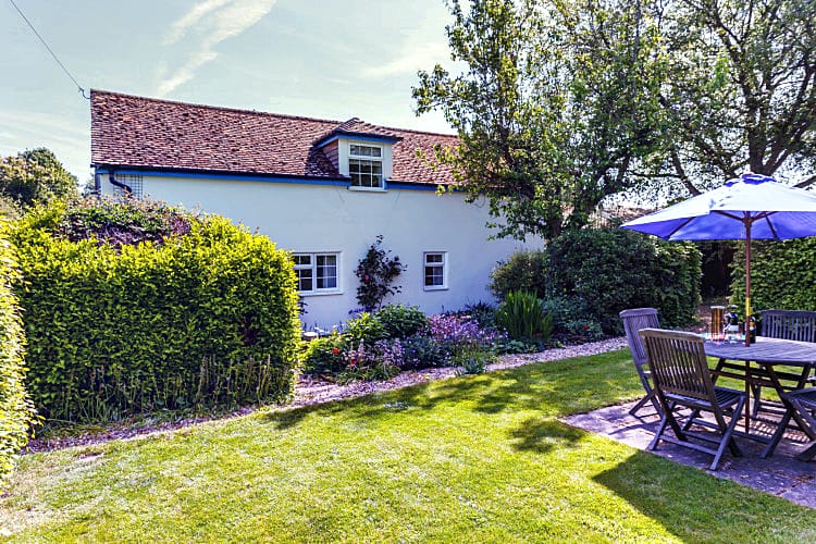 Carriage House Cottage is located in East End