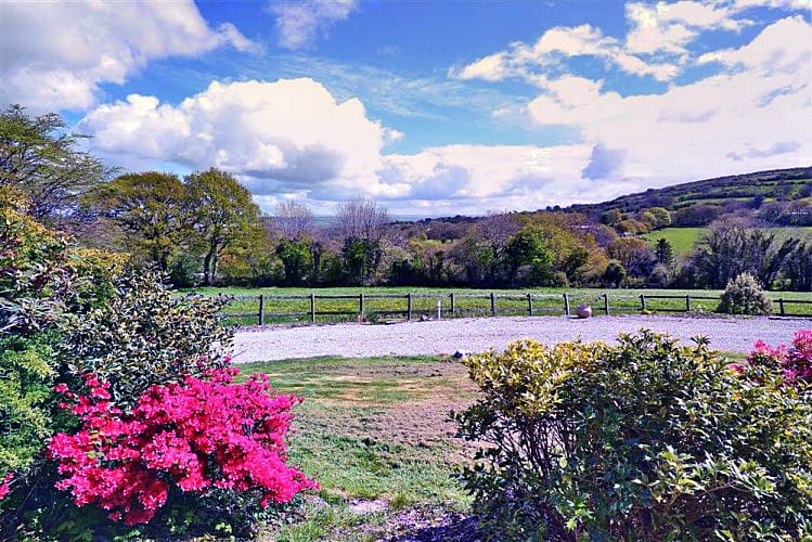 Meadow View Holiday Cottage