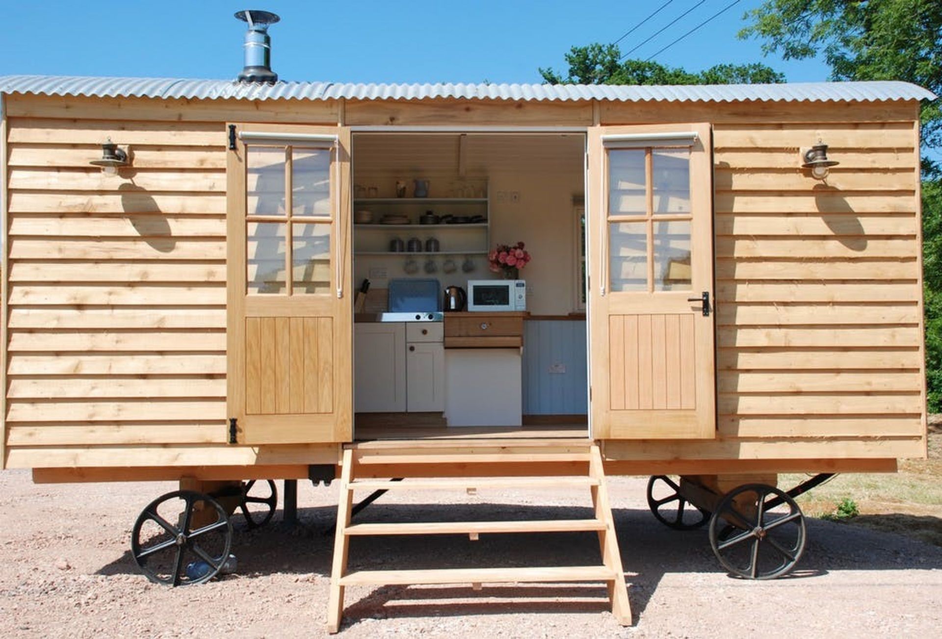 Image of Apple the shepherd's hut