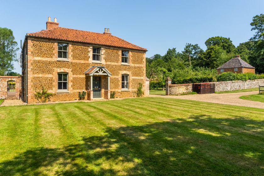 Image of Gardeners Cottage (F)