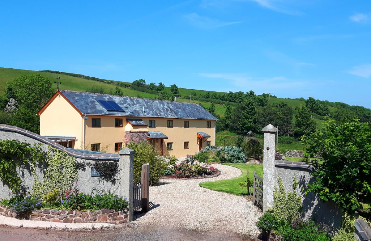 Image of Middle Hollacombe Farmhouse