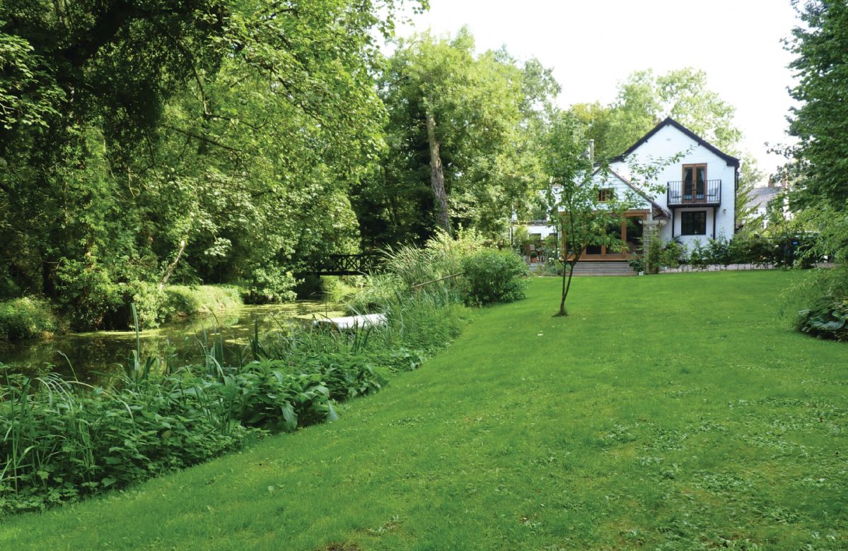 Image of Riverside Cottage