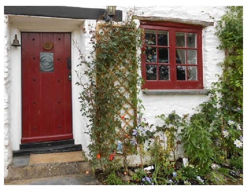 Image of Tuckermarsh Quay River Cottage 2