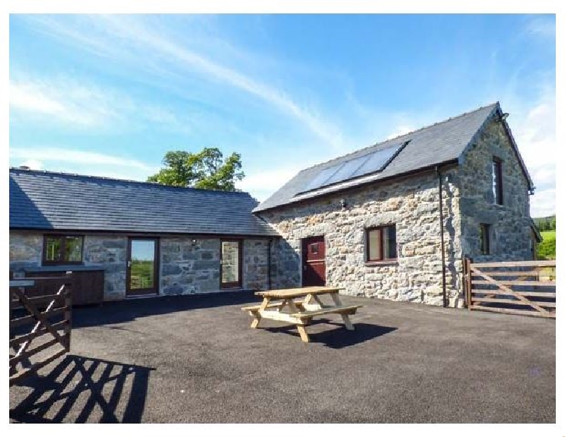 Image of Beudy Bach Barn