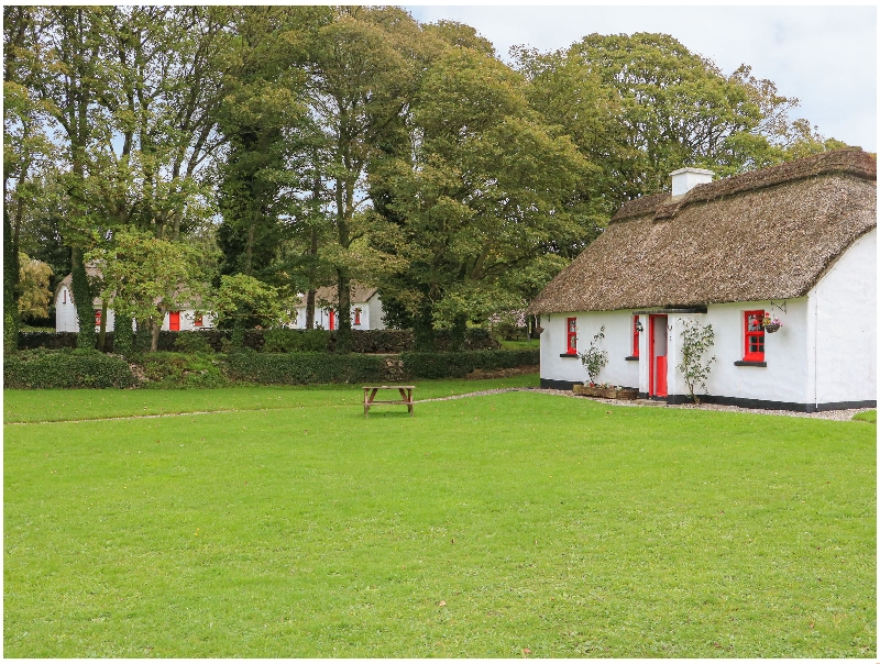 Image of No. 7 Tipperary Thatched Cottages