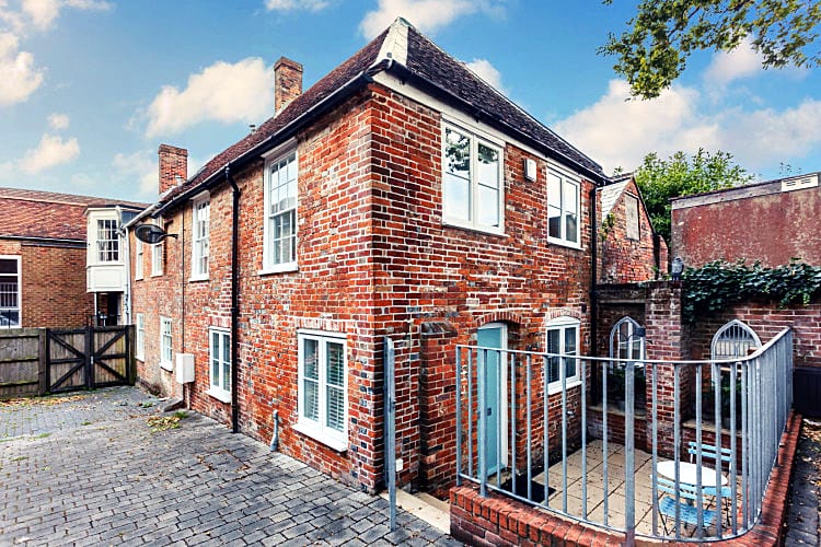 Image of Saltbox Cottage