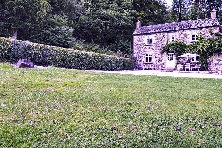 Image of Holne Chase Grooms Cottage